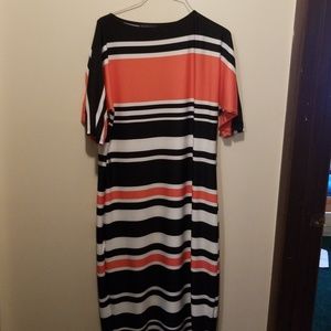 Madison Leigh size M black, coral and white dress